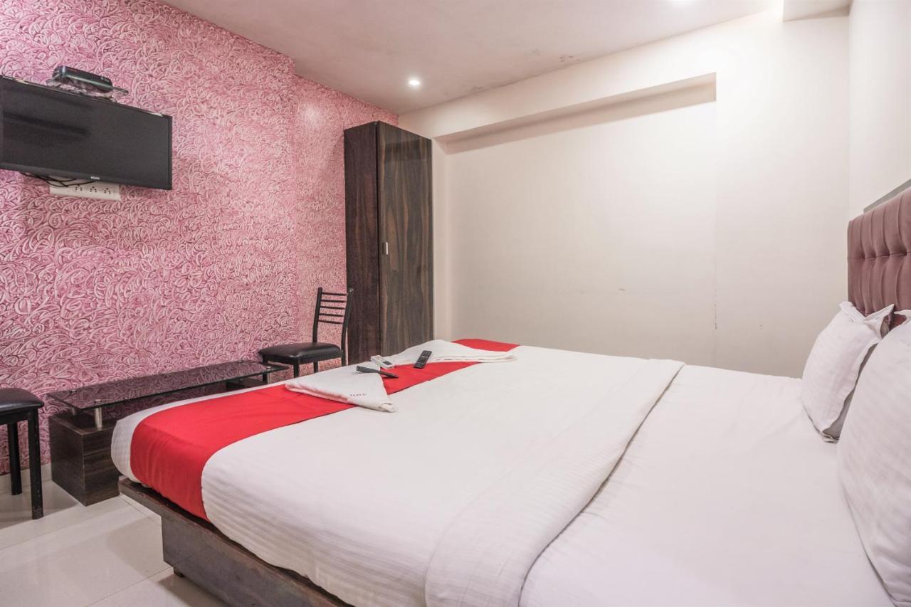 Hotel Mantra Residency Мумбаї Екстер'єр фото
