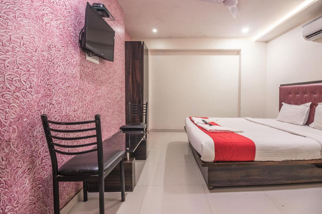 Hotel Mantra Residency Мумбаї Екстер'єр фото