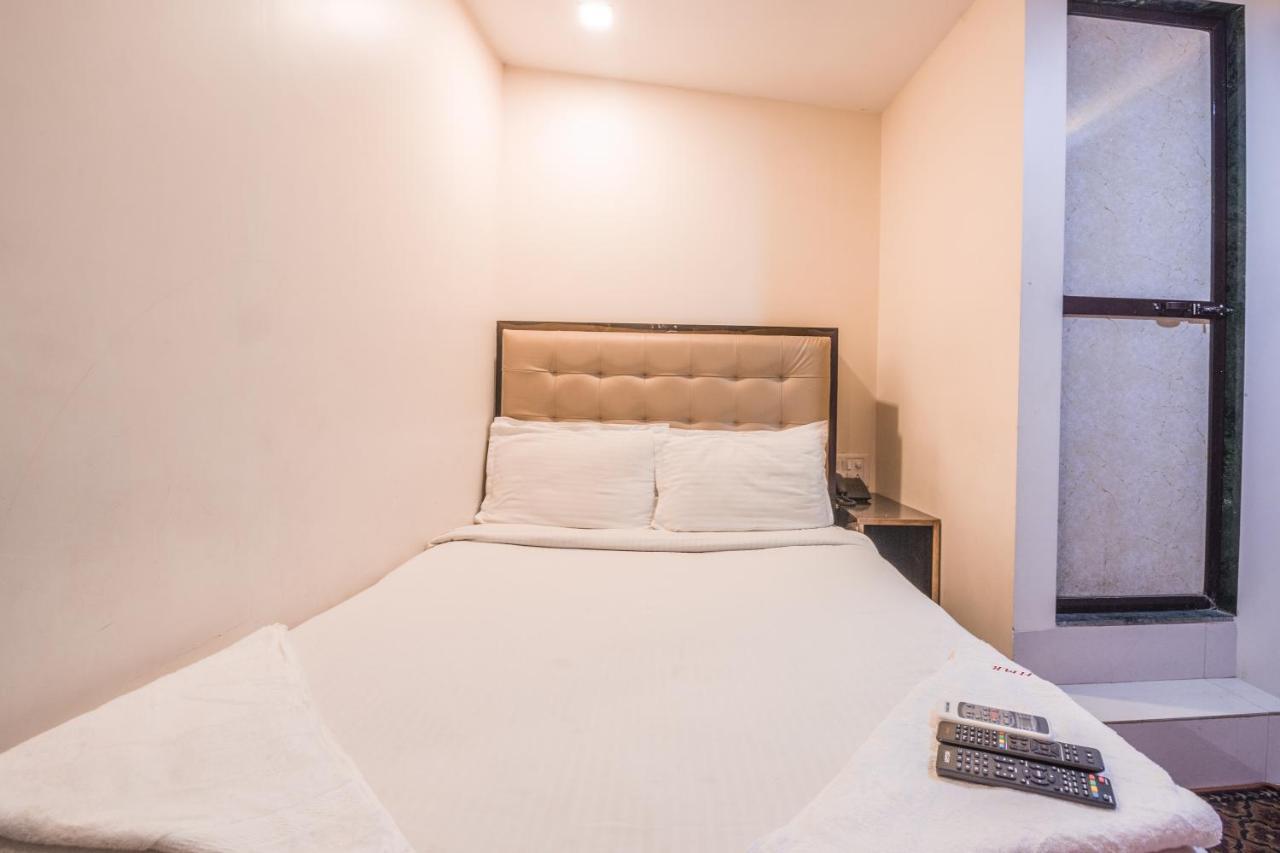 Hotel Mantra Residency Мумбаї Екстер'єр фото